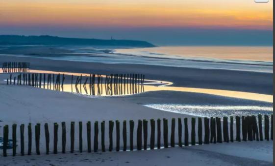 Comme Un Air De Chez Soi Apartman Calais Kültér fotó